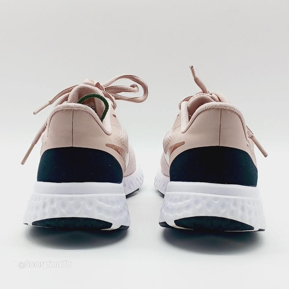 Nike Revolution 5 Streetwear/Running  Shoes Size 8.5 for Women - Picture 6 of 11